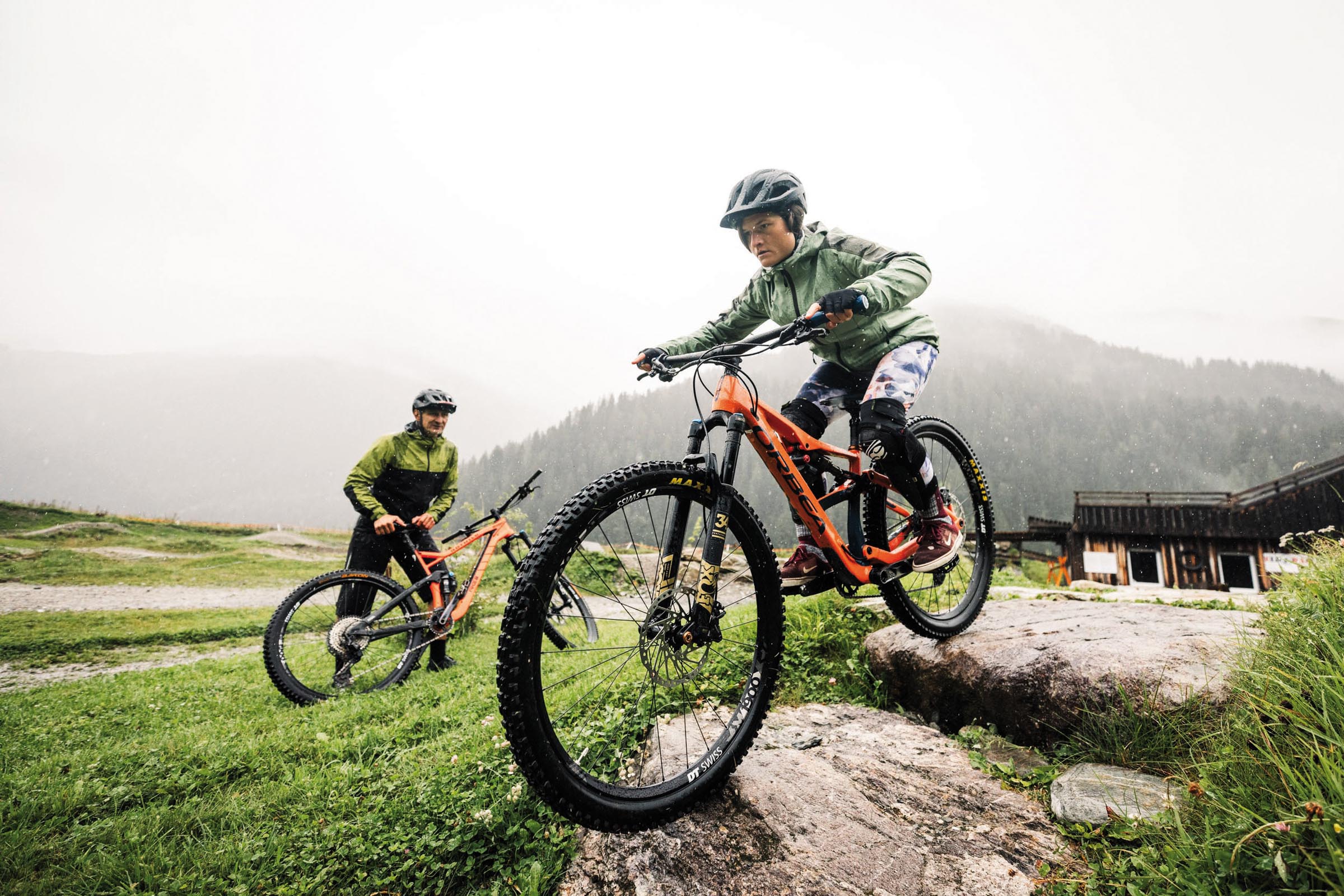 Trails-erkunden-Felsen-erklimmen-mit-SAAC