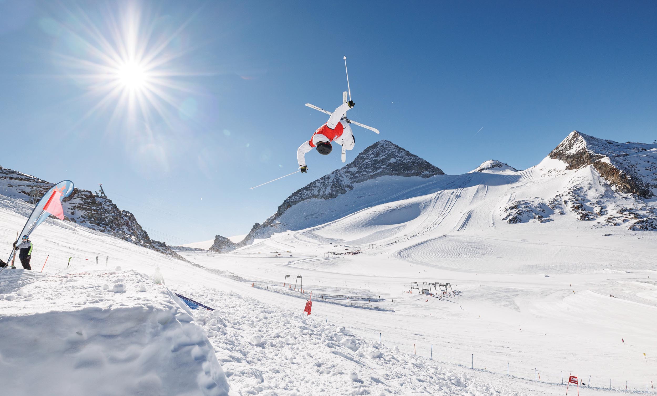 hintertux-er-ffnete-freestyle-saison-in-weltklasse-manier